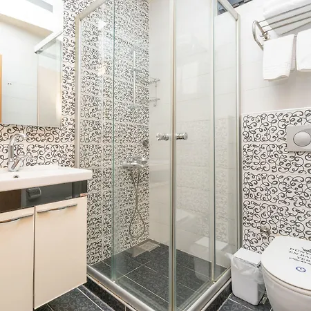 Hotel Comfort 4*